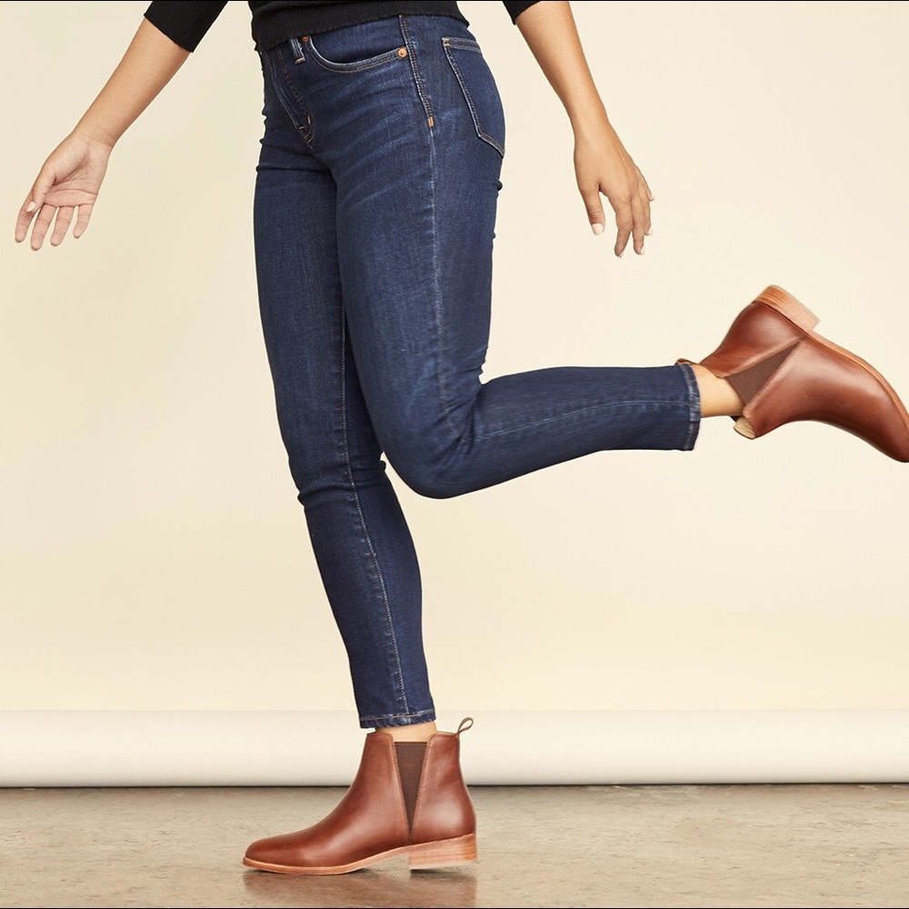 Nisolo Chelsea Boot in Brandy